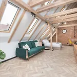 Wincentego Styczynskiego Apartment
