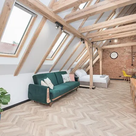 Wincentego Styczynskiego Apartment